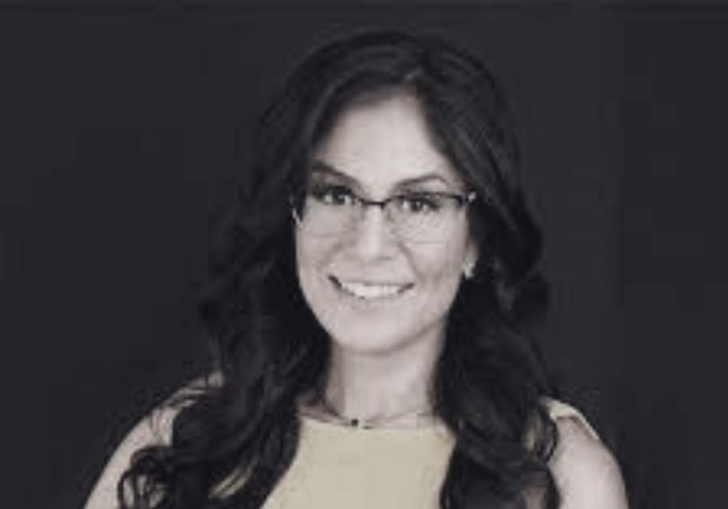 Dr Veronica Estrada